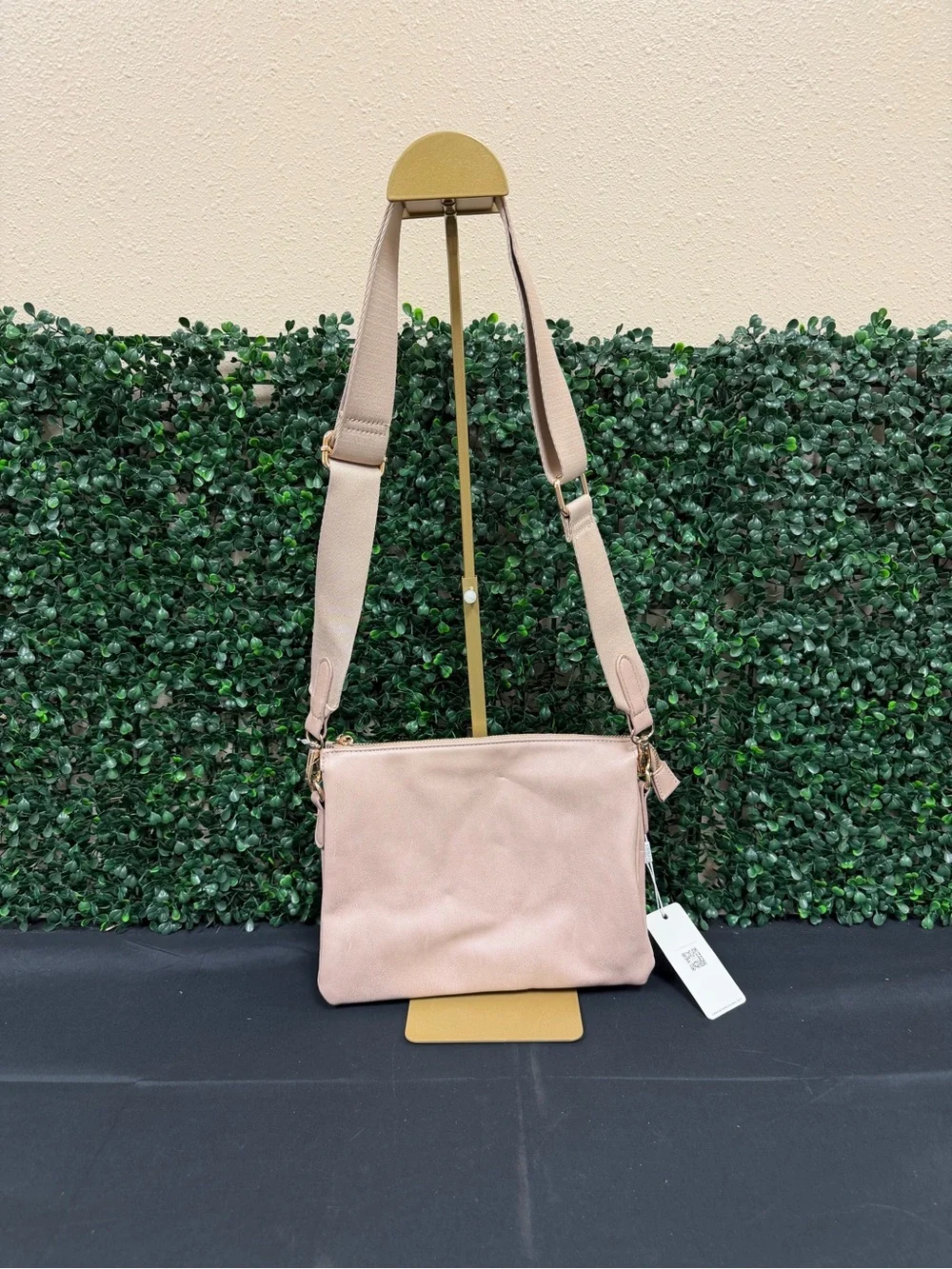 Urban Expressions Maeve Crossbody Bag
